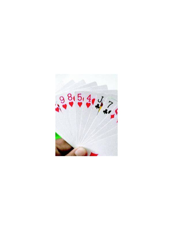 Rummy FAQ: Why Do Visible Cards Matter More Late in a Hand?